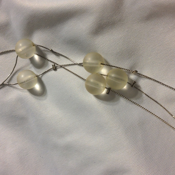 White 3 Strand Necklace - Picture 2 of 2